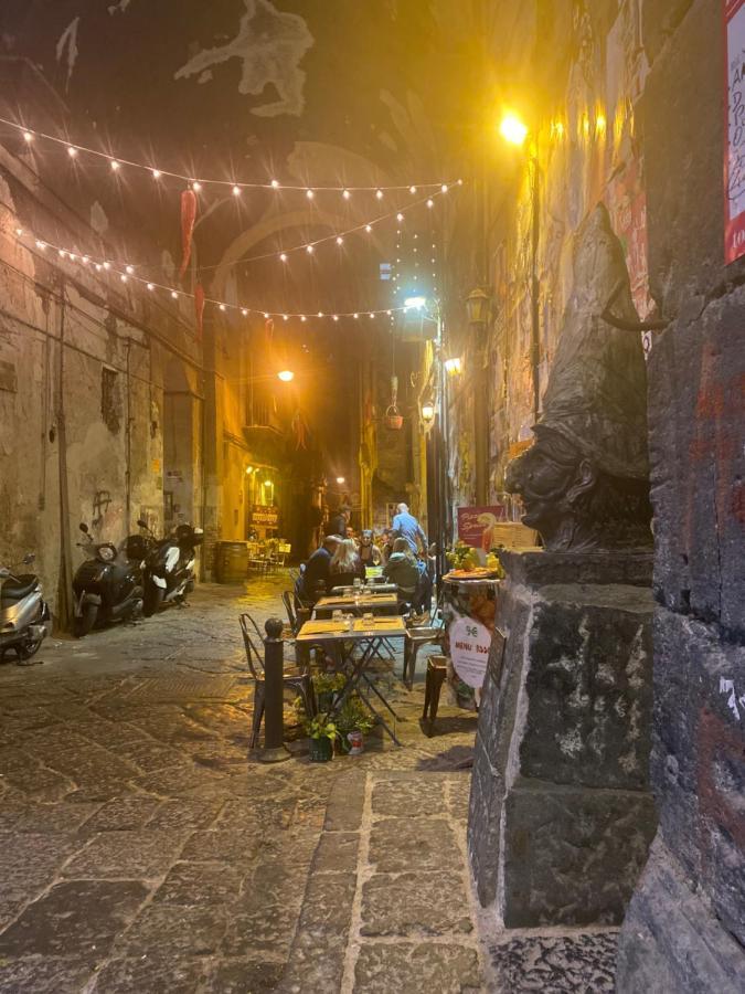 Hébergement de vacances Casa Ninetta - Spaccanapoli - Il Tipico Pianterreno Della Antica!