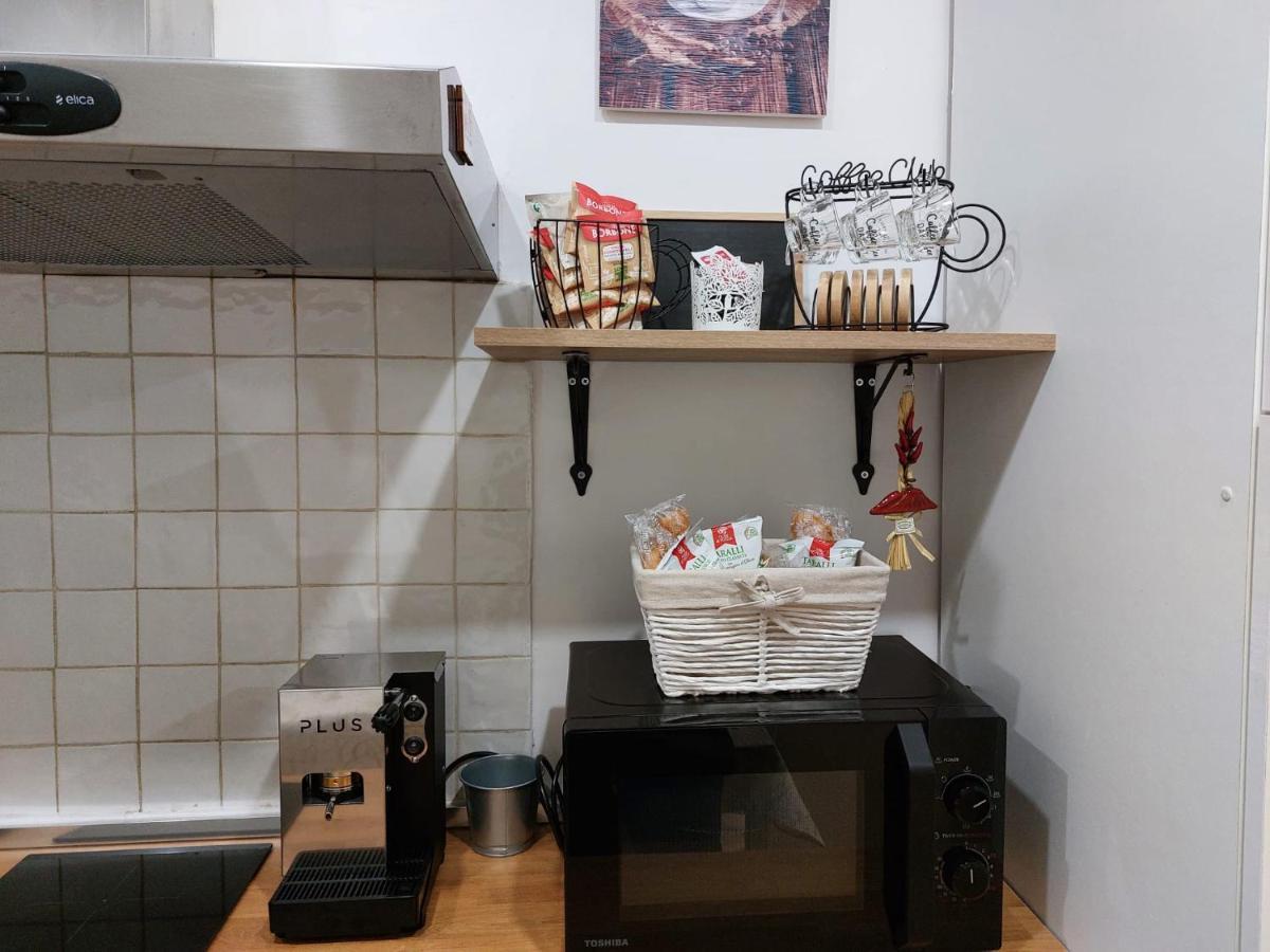 Casa Ninetta - Spaccanapoli - Il Tipico Pianterreno Della Antica! Casa vacanze Napoli